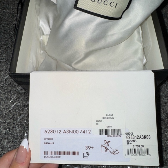 Authentic Gucci Pumps - Picture 3 of 3